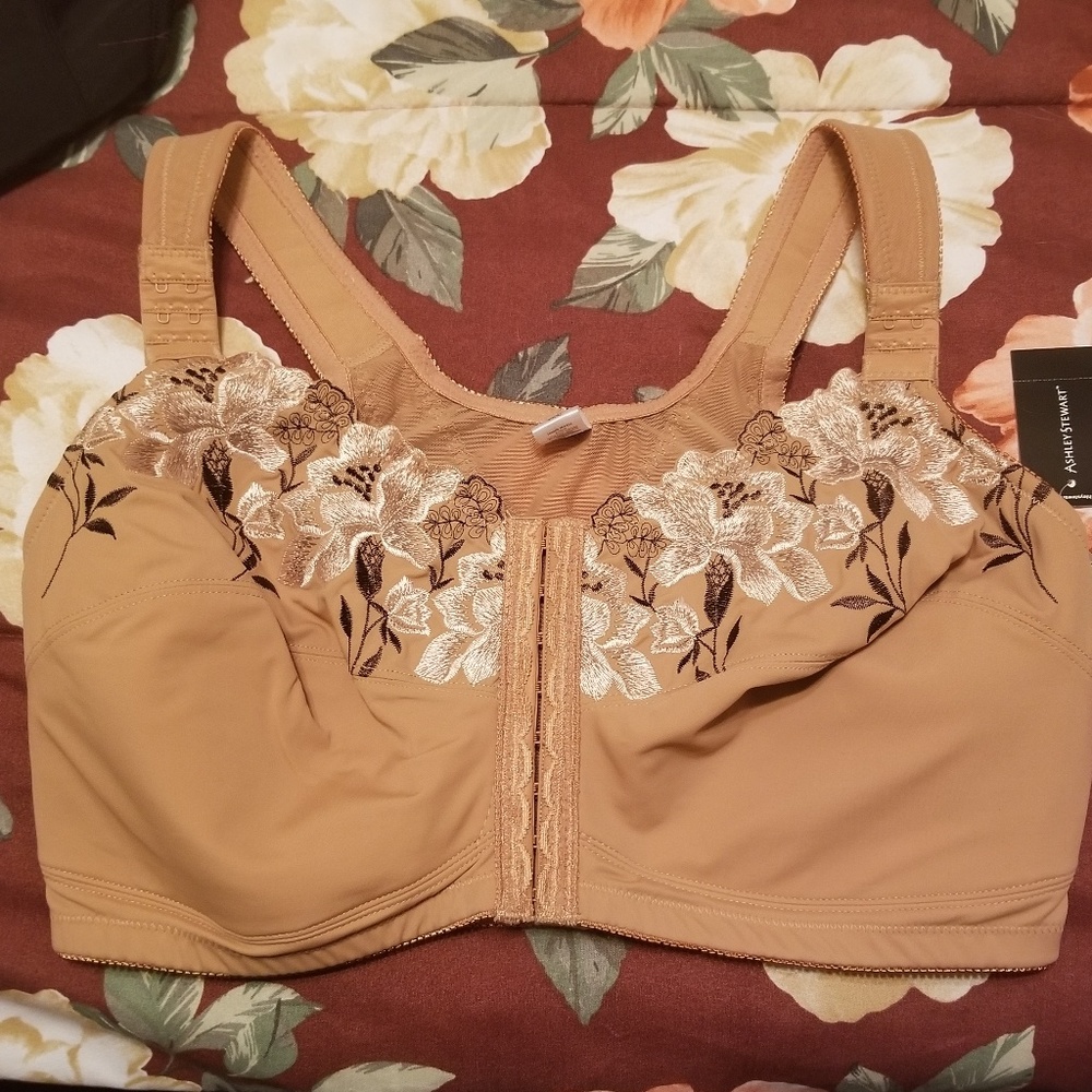 💚Ashley Stewart bra